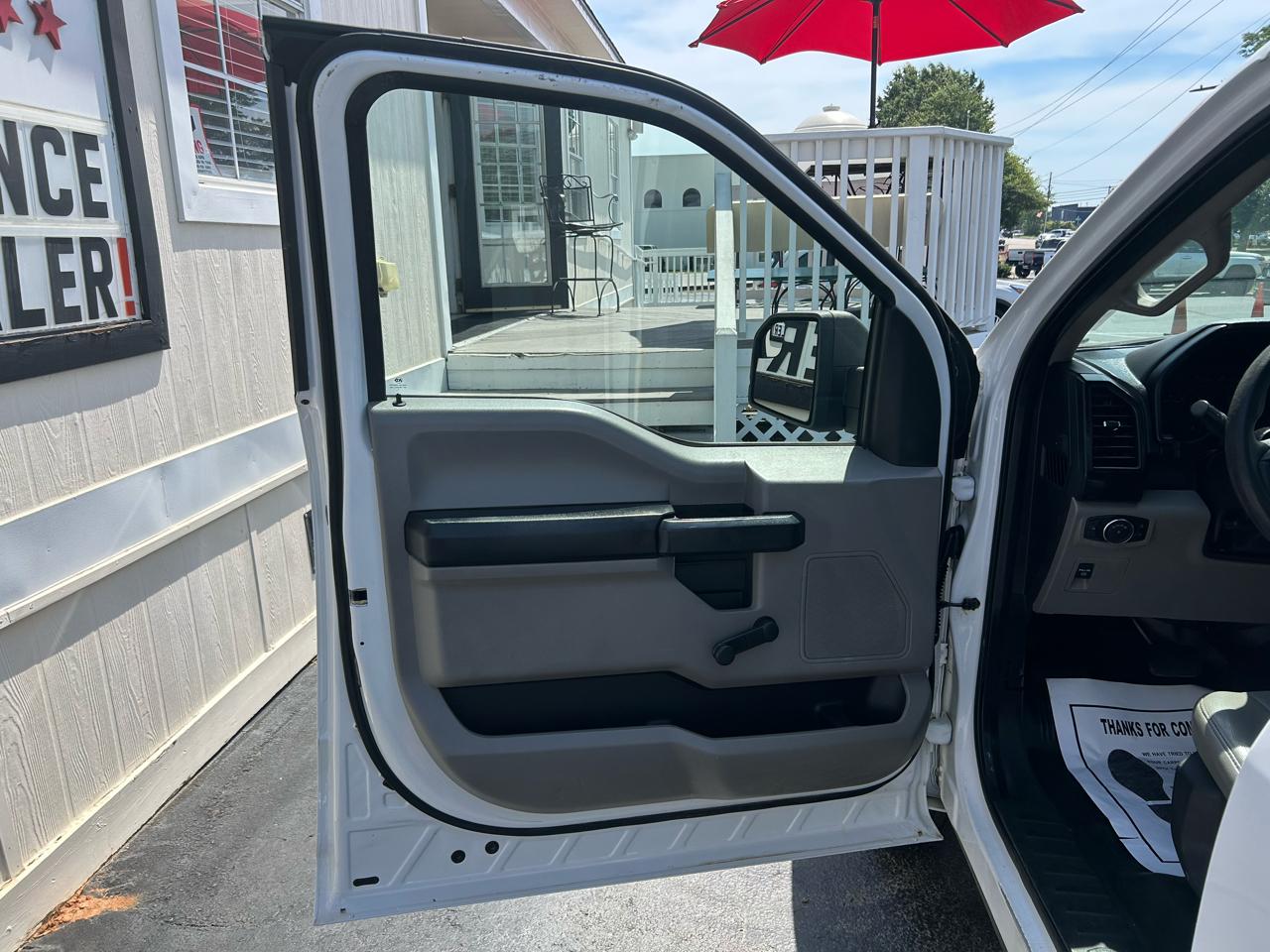 Ford F-150 XL 2WD Reg Cab 6.5' Box 2017