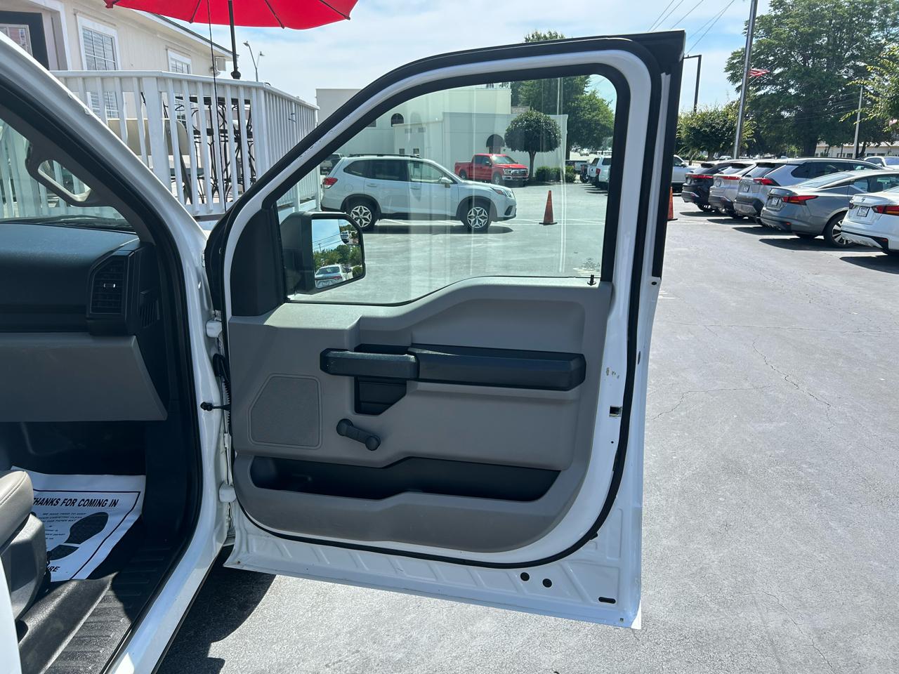 Ford F-150 XL 2WD Reg Cab 6.5' Box 2017