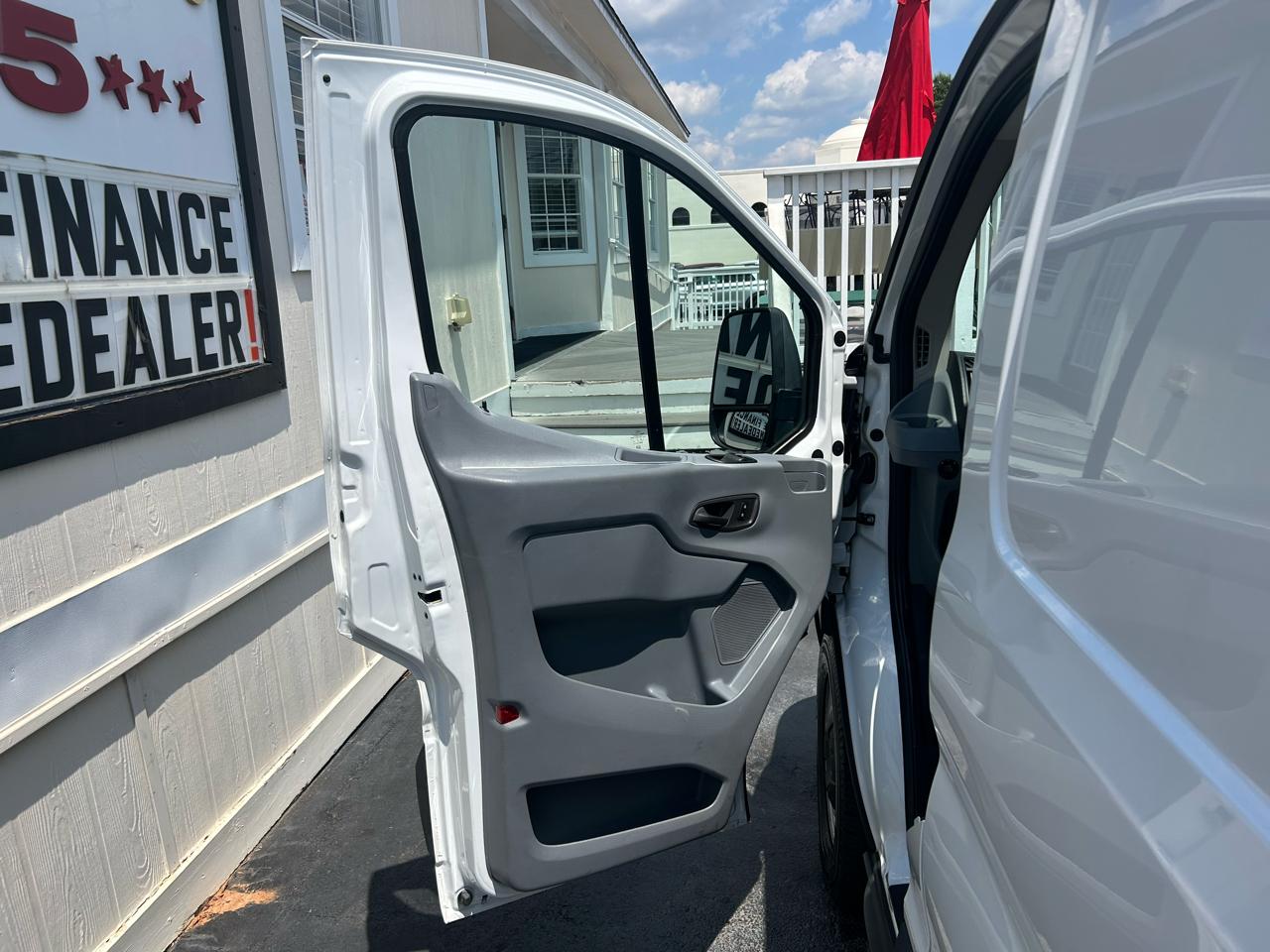 Ford Transit Van T-150 130" Low Rf 8600 GVWR Sliding RH Dr 2018