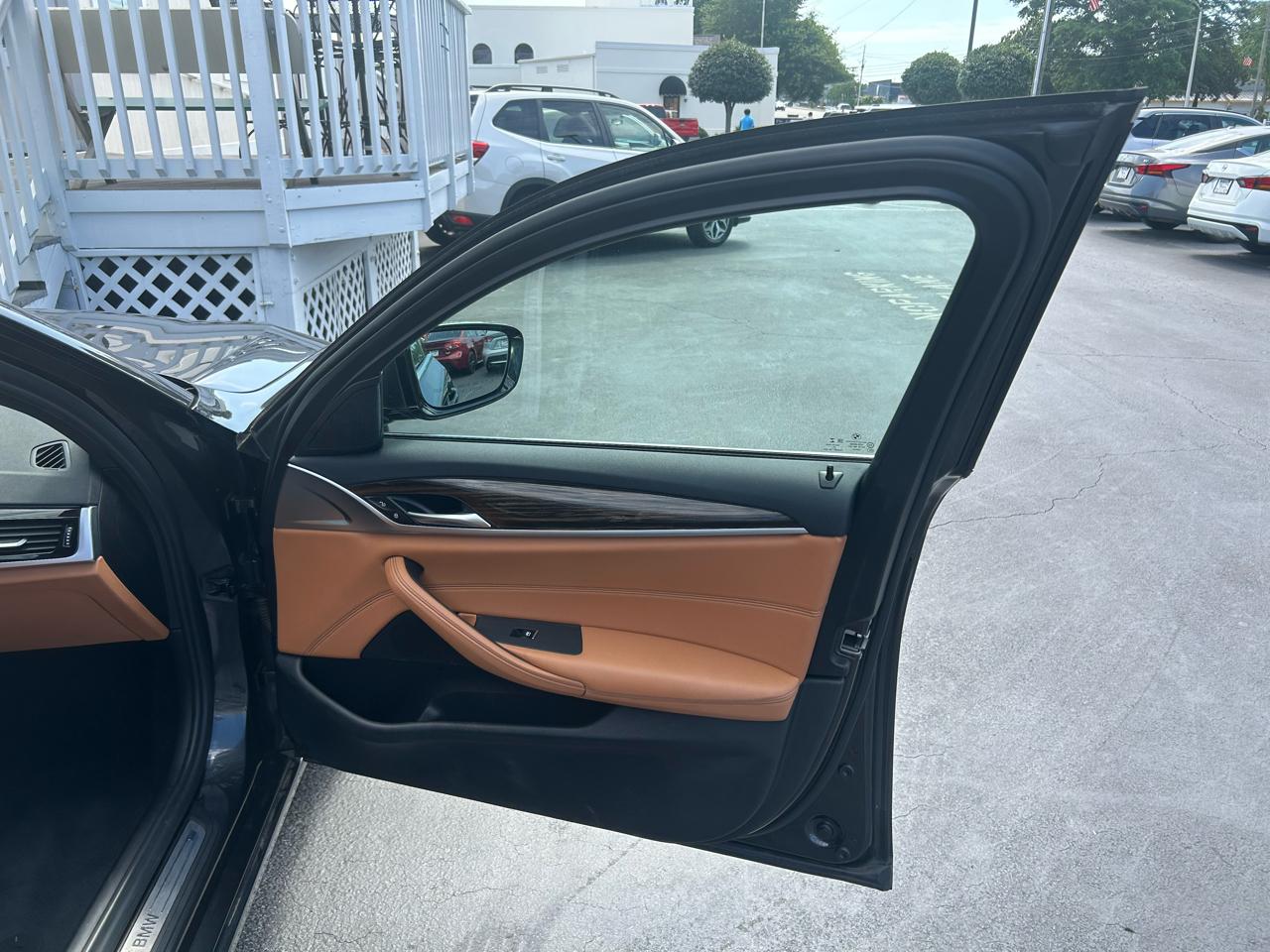 BMW 5 Series 530i xDrive Sedan 2022