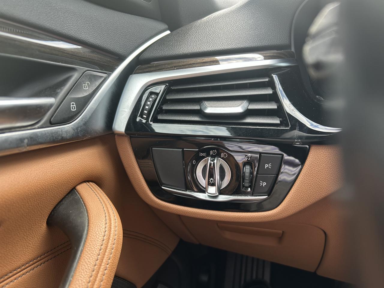 BMW 5 Series 530i xDrive Sedan 2022
