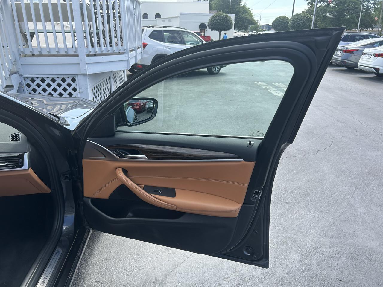 BMW 5 Series 530i xDrive Sedan 2022