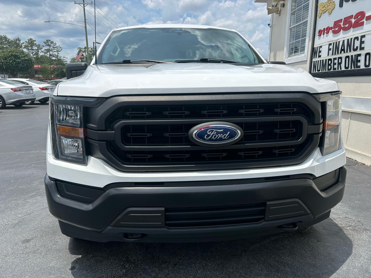 Ford F-150 XL 4WD SuperCrew 5.5' Box 2023
