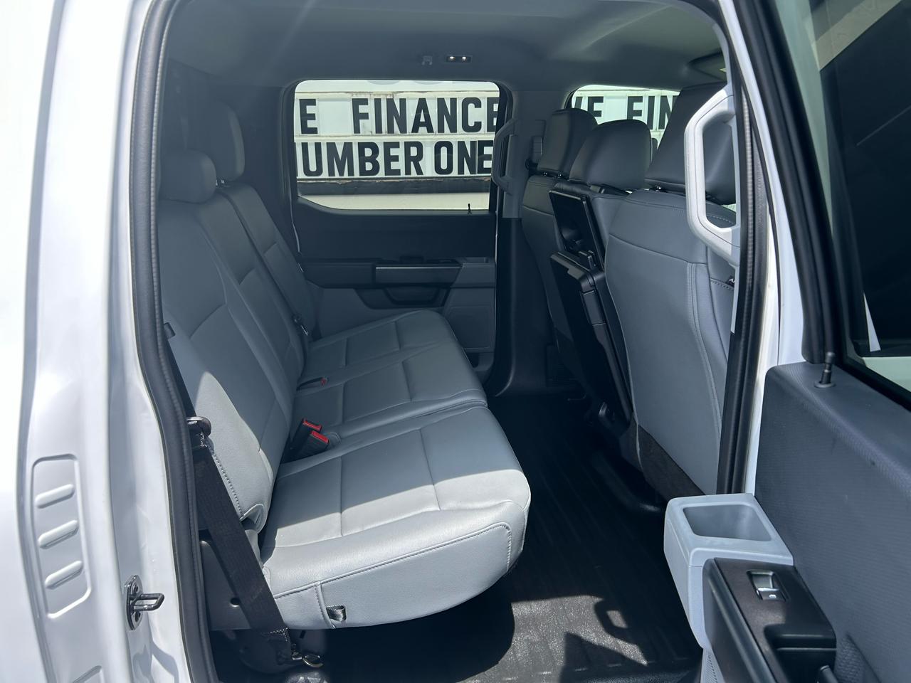 Ford F-150 XL 4WD SuperCrew 5.5' Box 2023