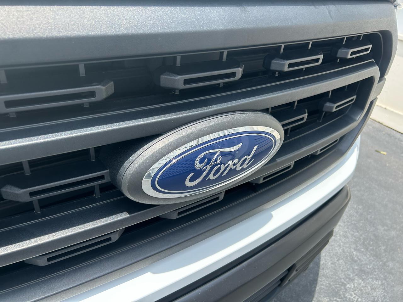 Ford F-150 XL 4WD SuperCrew 5.5' Box 2023