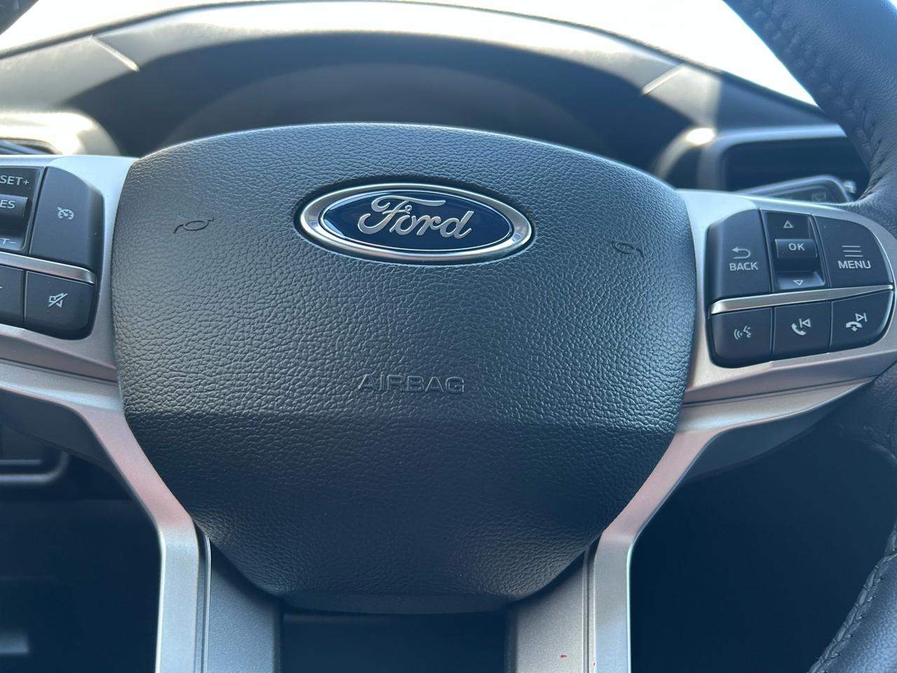 Ford Explorer XLT 2024