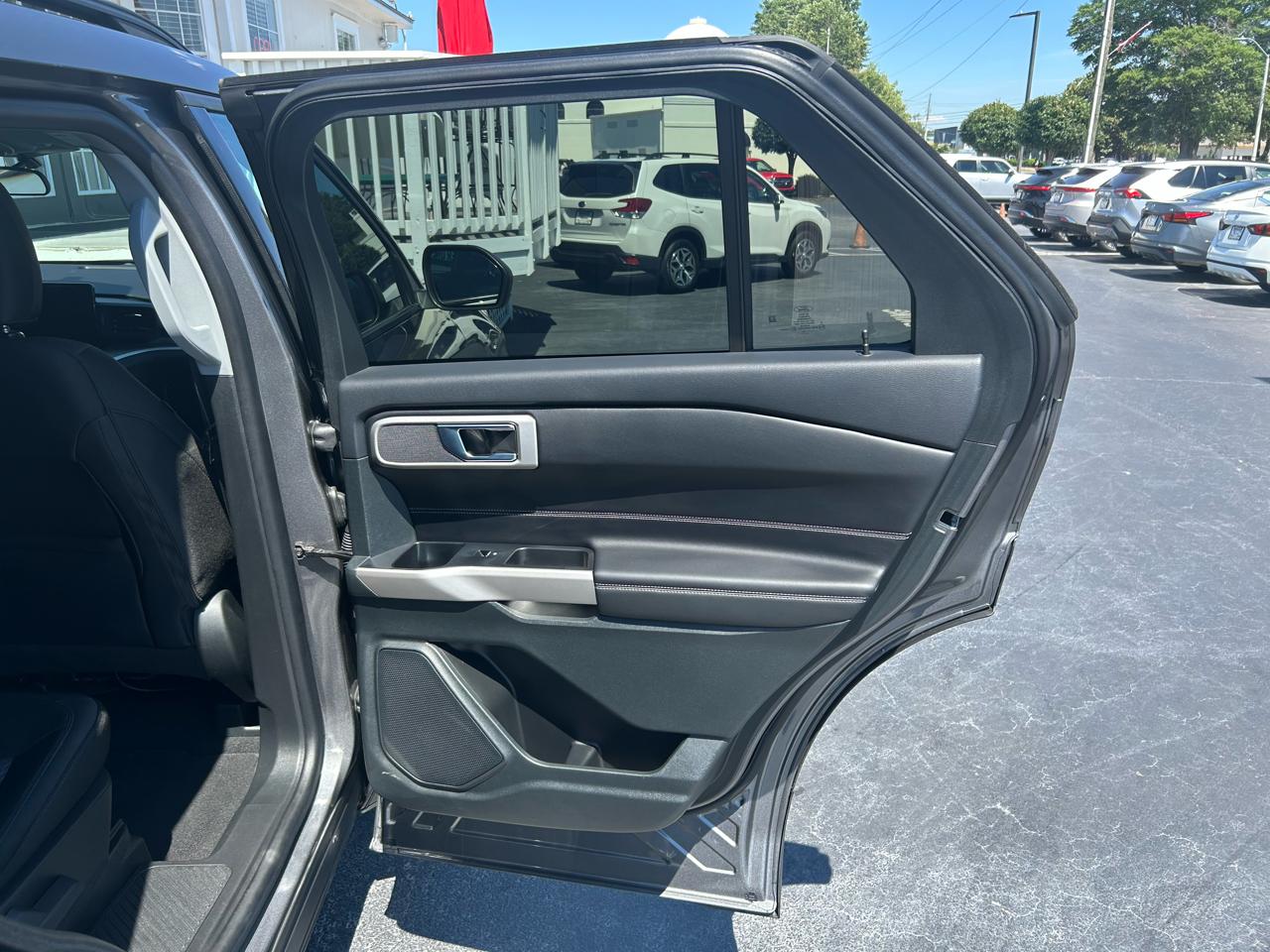 Ford Explorer XLT 2024