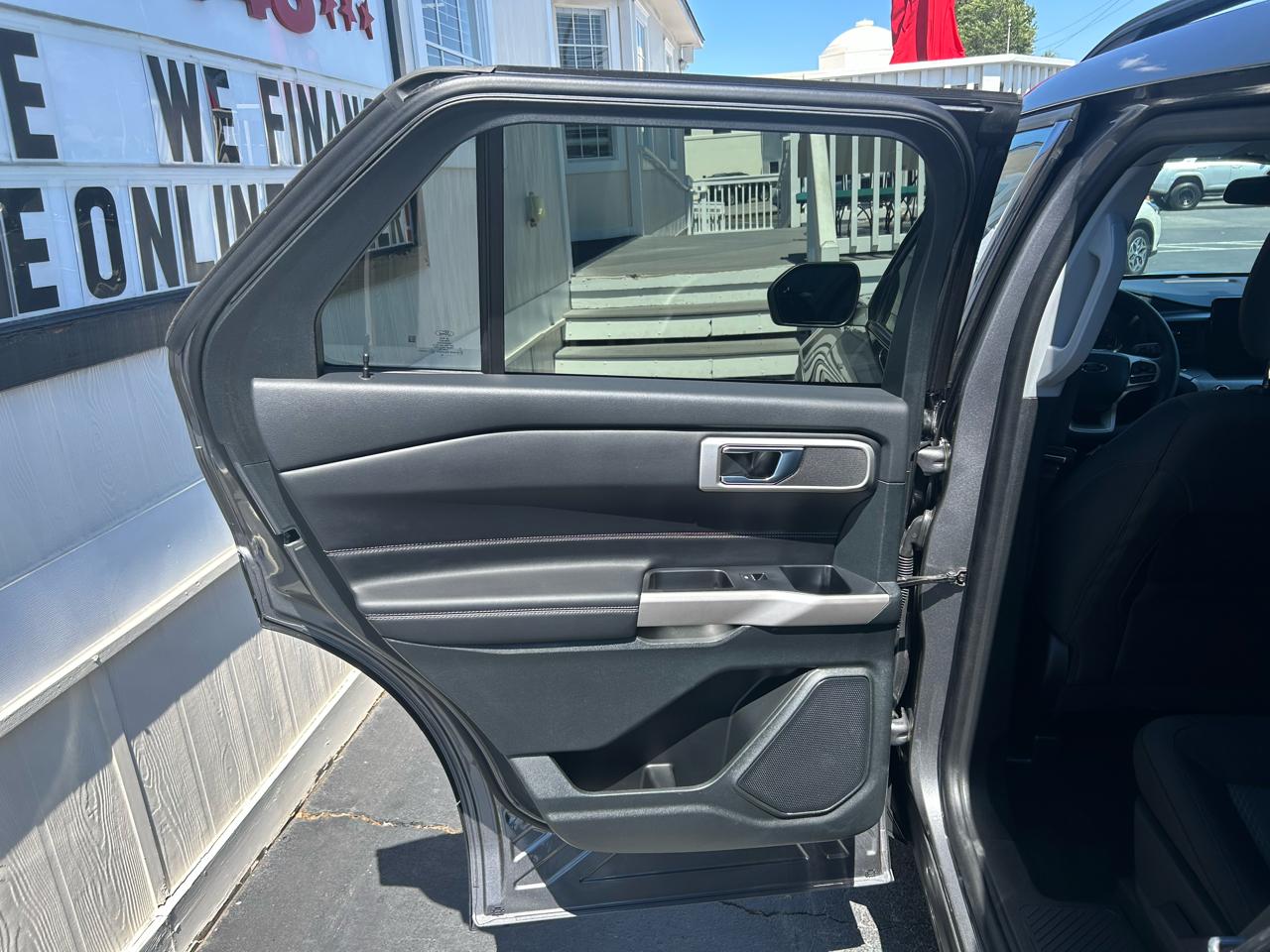 Ford Explorer XLT 2024