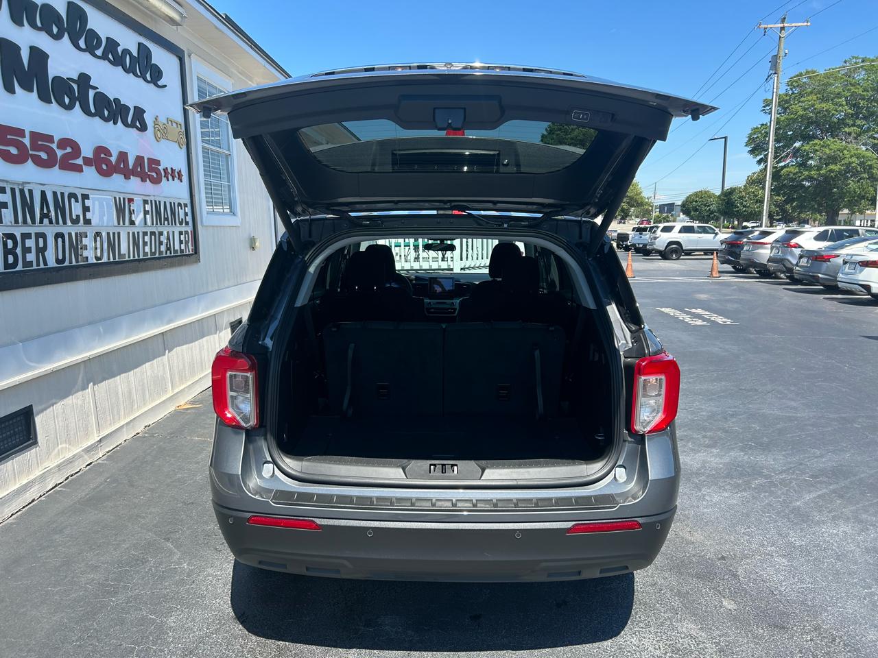 Ford Explorer XLT 2024