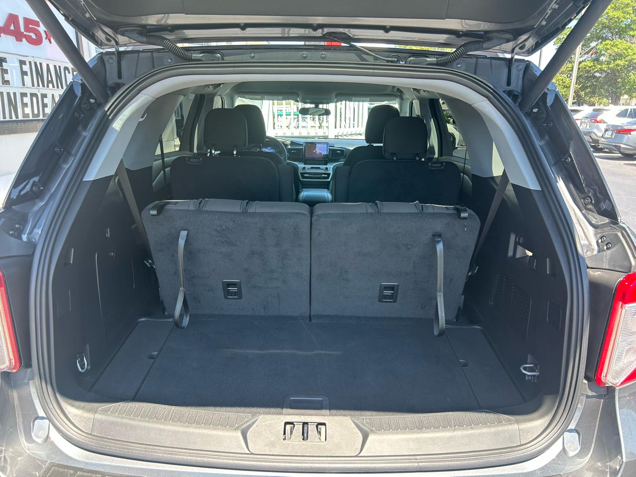 Ford Explorer XLT 2024