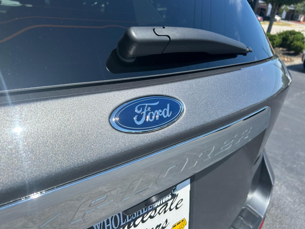 Ford Explorer XLT 2024