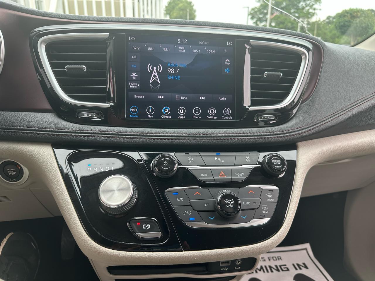 Chrysler Pacifica Limited FWD 2020
