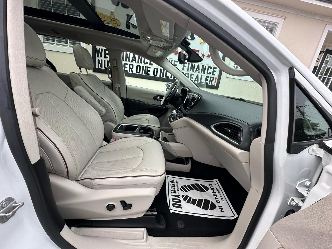 Chrysler Pacifica Limited FWD 2020