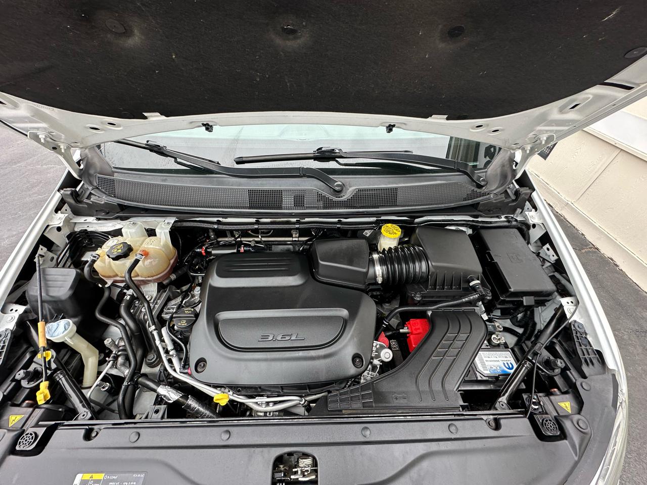 Chrysler Pacifica Limited FWD 2020