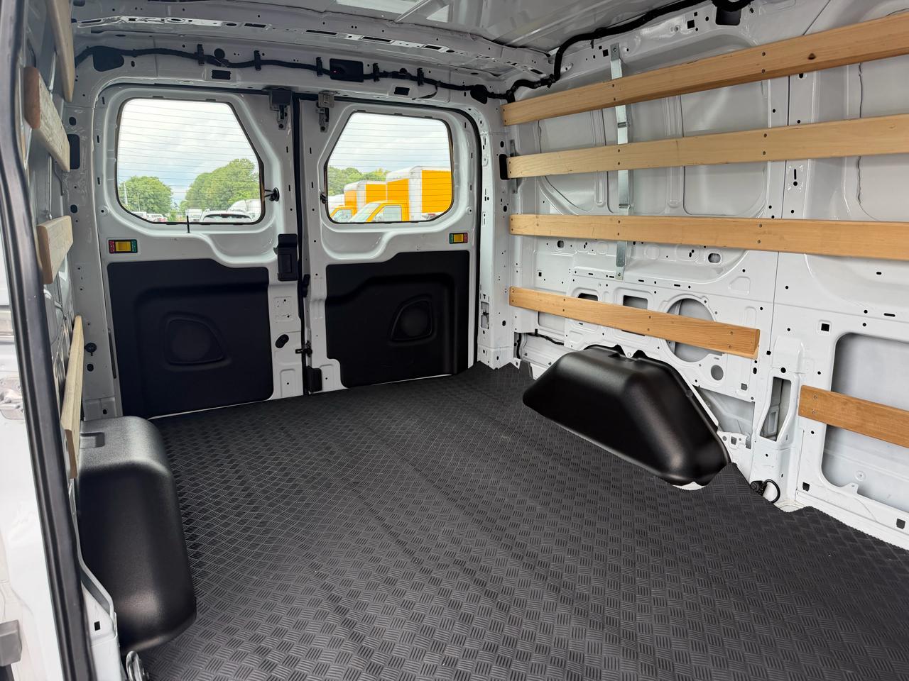 Ford Transit Cargo Van T-250 130" Low Rf 9070 GVWR RWD 2025