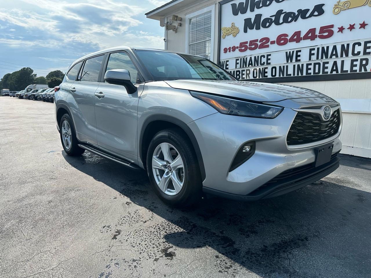 Toyota Highlander Hybrid LE FWD (Natl) 2023