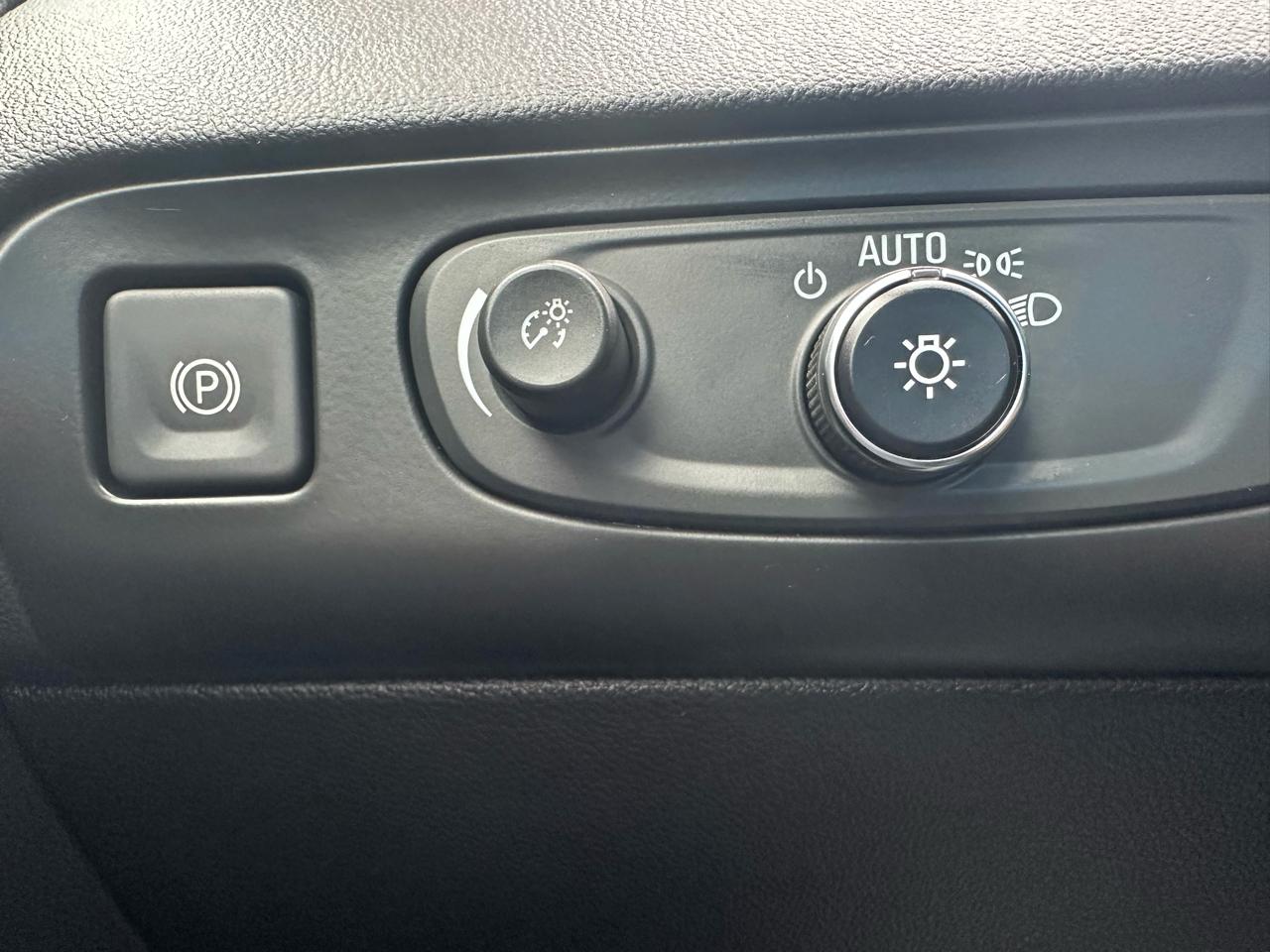 Buick Enclave FWD 4dr Premium 2019