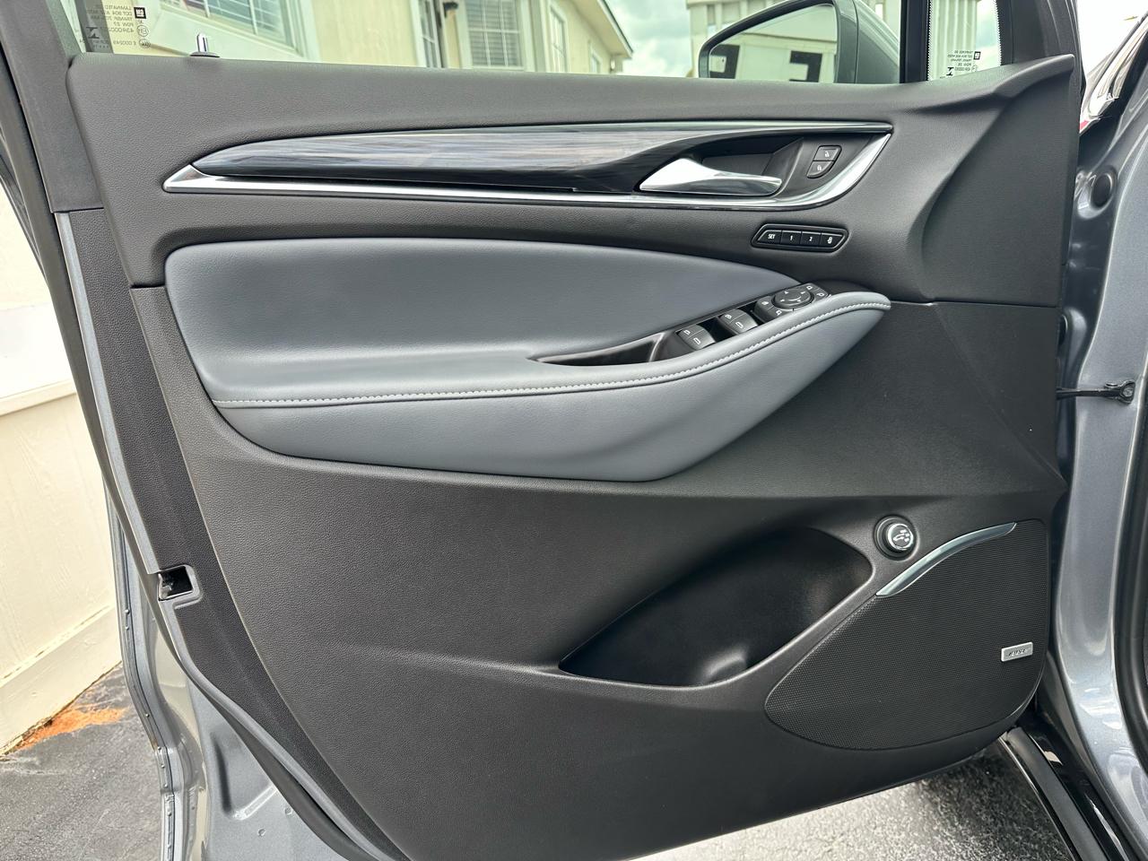 Buick Enclave FWD 4dr Premium 2019