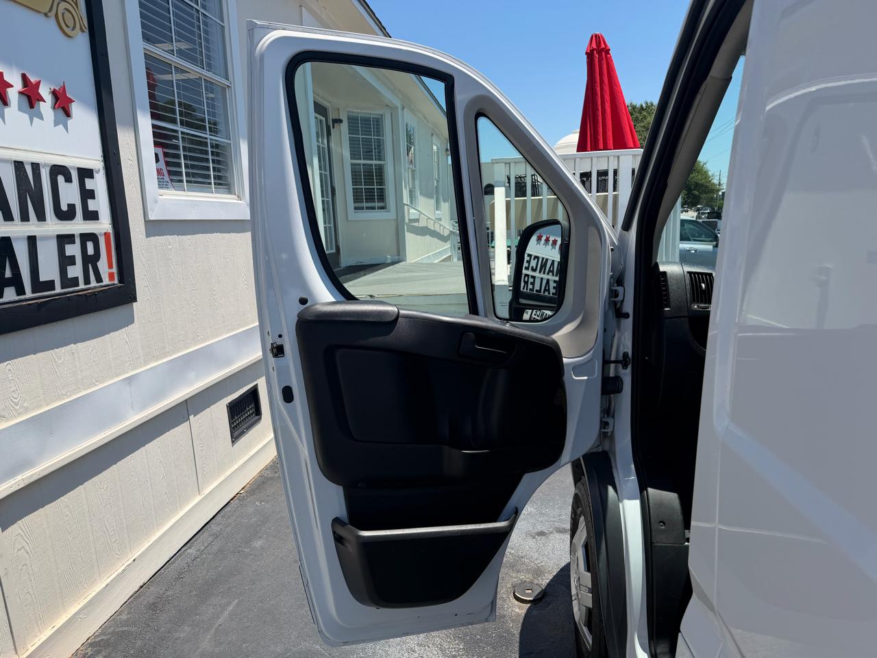 RAM ProMaster Cargo Van 2500 High Roof 136" WB 2017