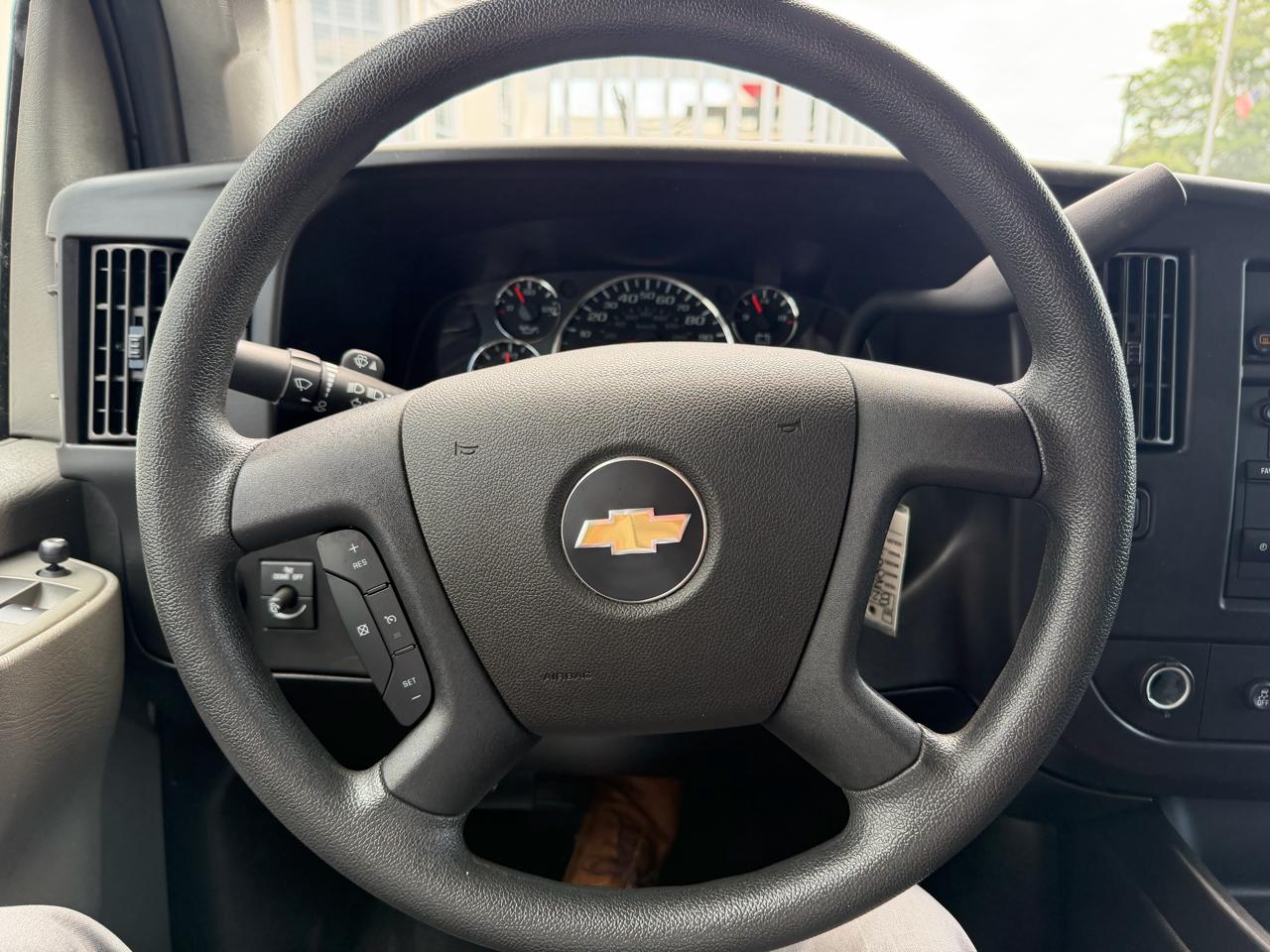 Chevrolet Express 2500  2023