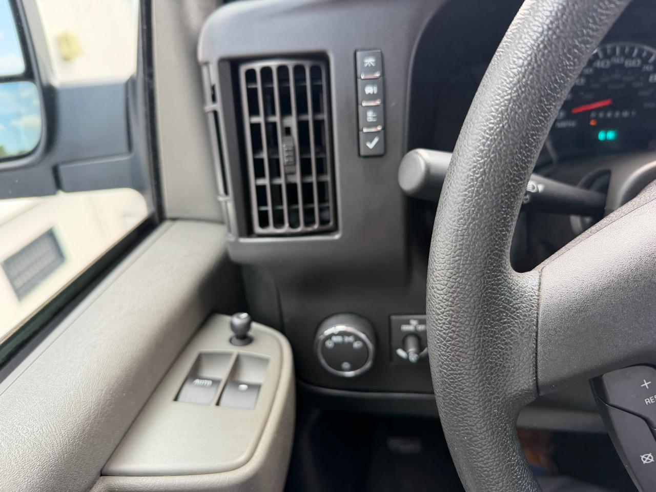 Chevrolet Express 2500  2023