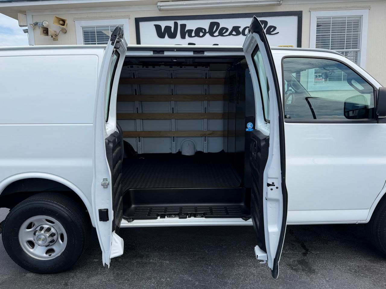 Chevrolet Express 2500  2023