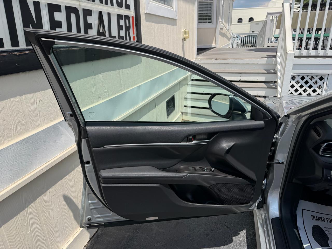 Toyota Camry XLE 2022