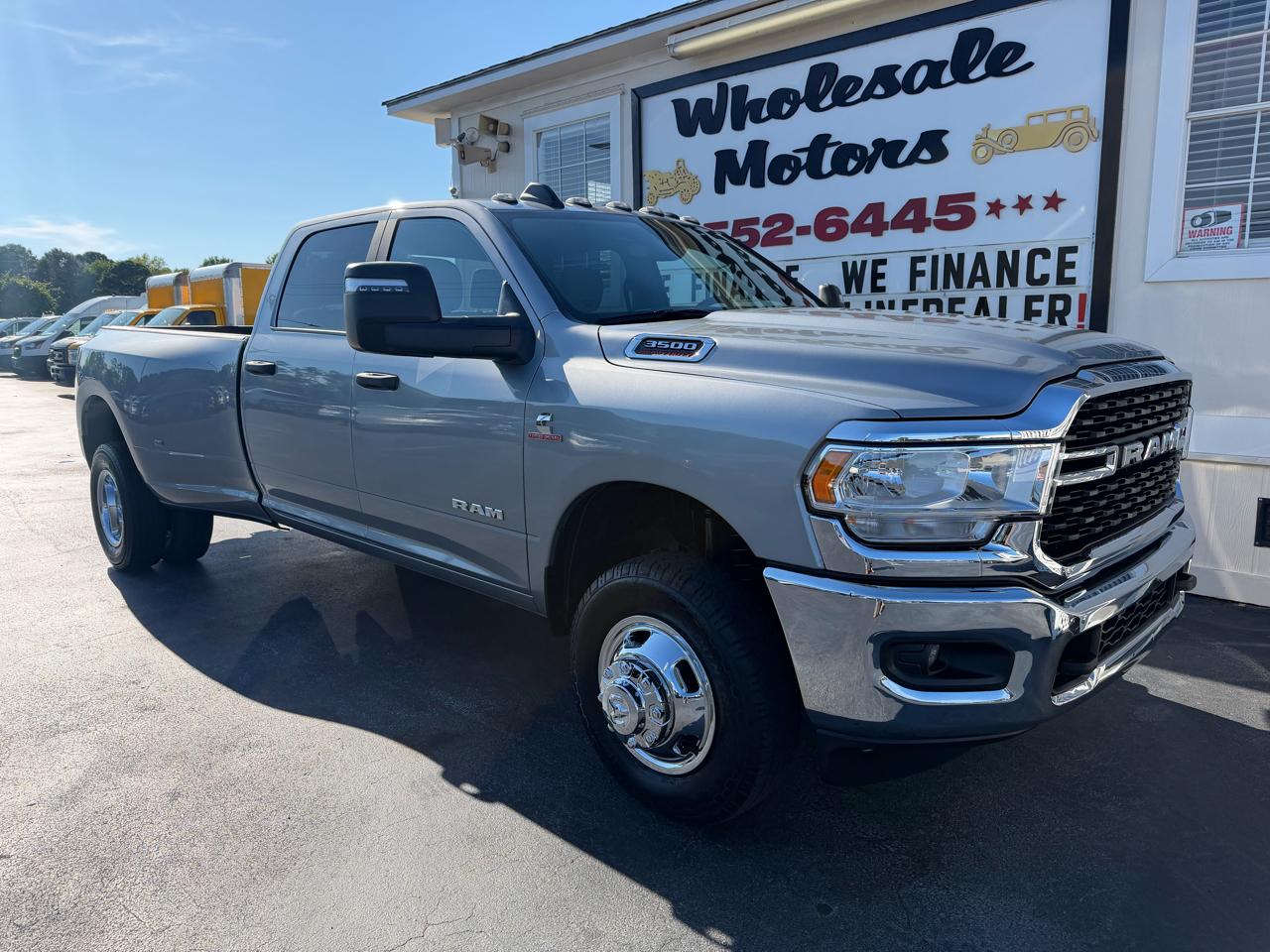 RAM 3500 Big Horn 4x4 Crew Cab 8' Box 2024