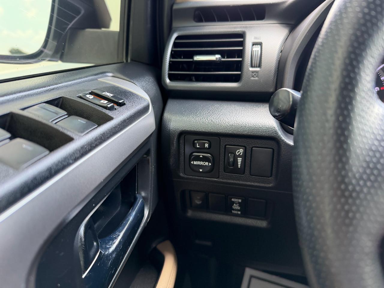 Toyota 4Runner Limited Nightshade 2WD (Natl) 2019