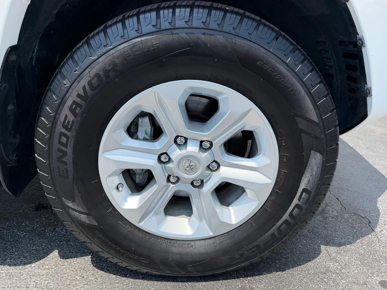 Toyota 4Runner Limited Nightshade 2WD (Natl) 2019