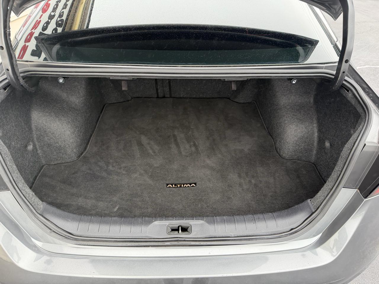 Nissan Altima SV 2022