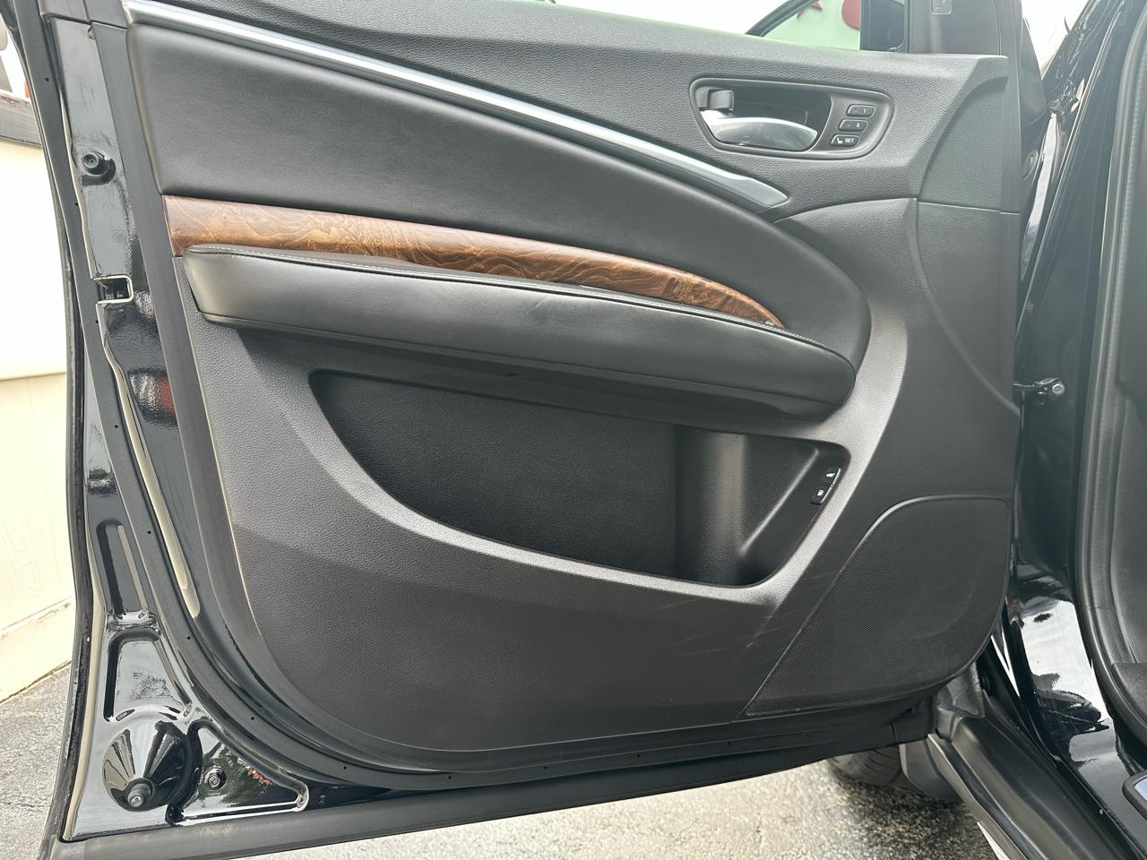 Acura MDX SH-AWD w/Advance Pkg 2017