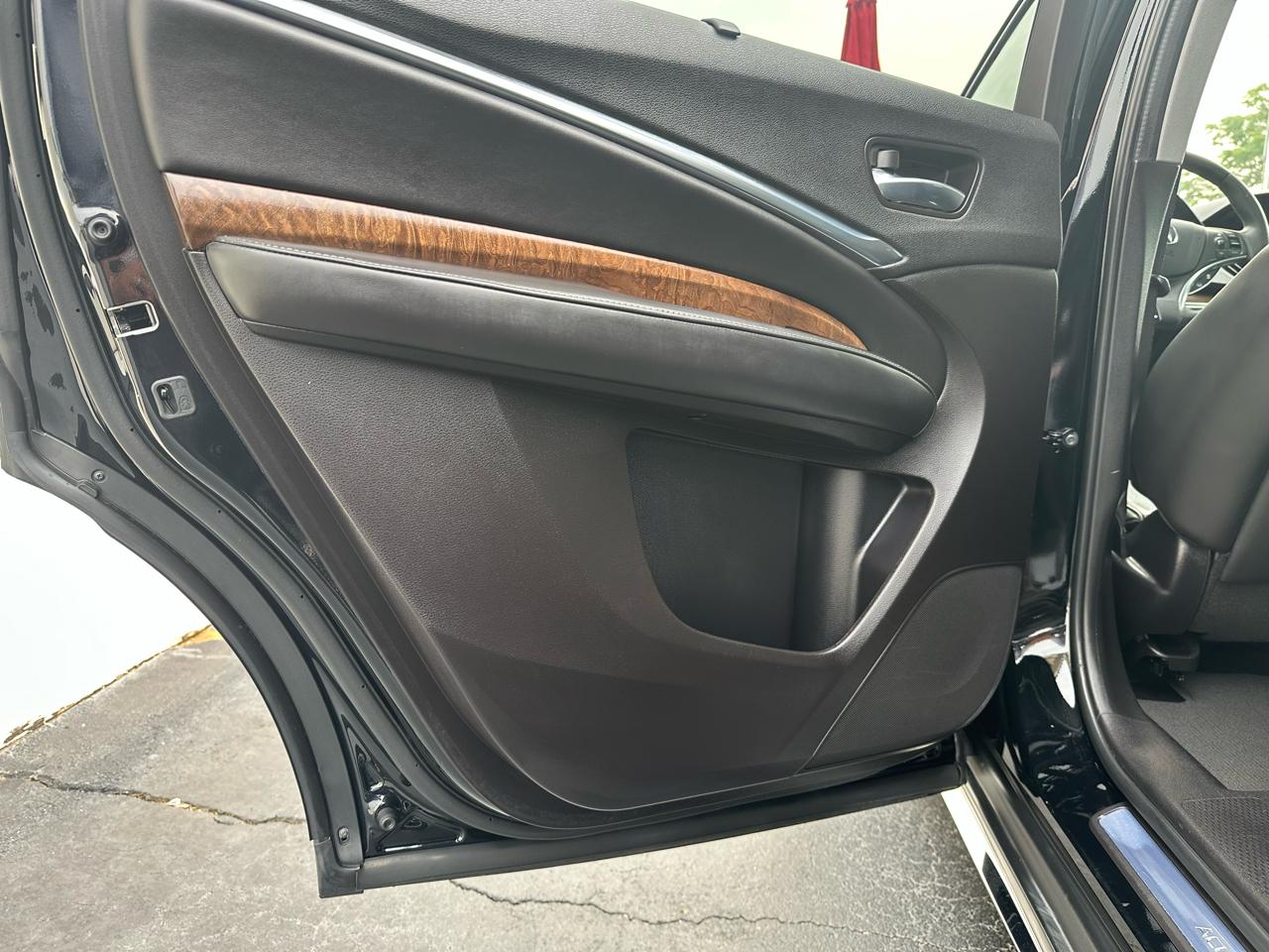 Acura MDX SH-AWD w/Advance Pkg 2017