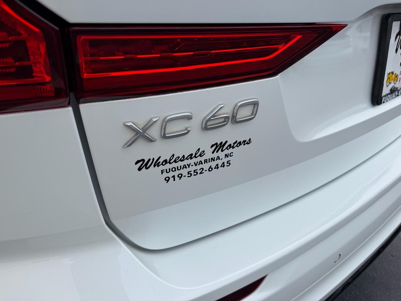 Volvo XC60 B5 AWD Plus Dark Theme 2023