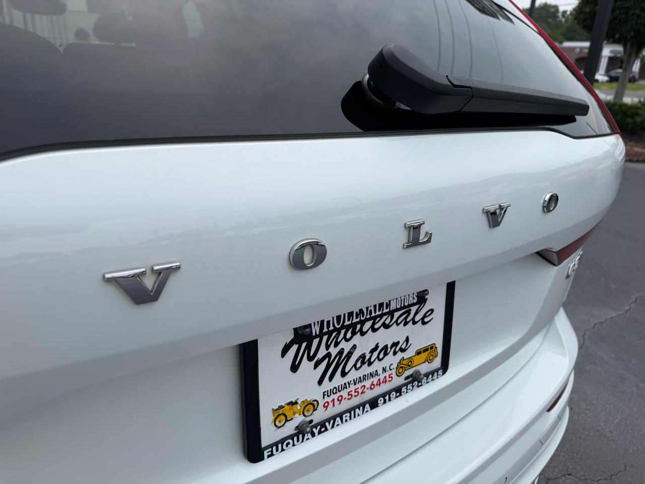 Volvo XC60 B5 AWD Plus Dark Theme 2023