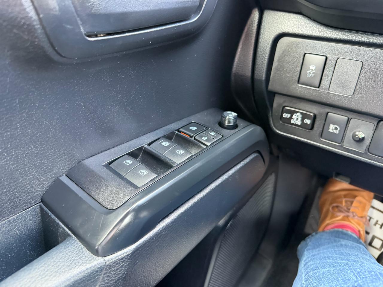 Toyota Tacoma 2WD  2020