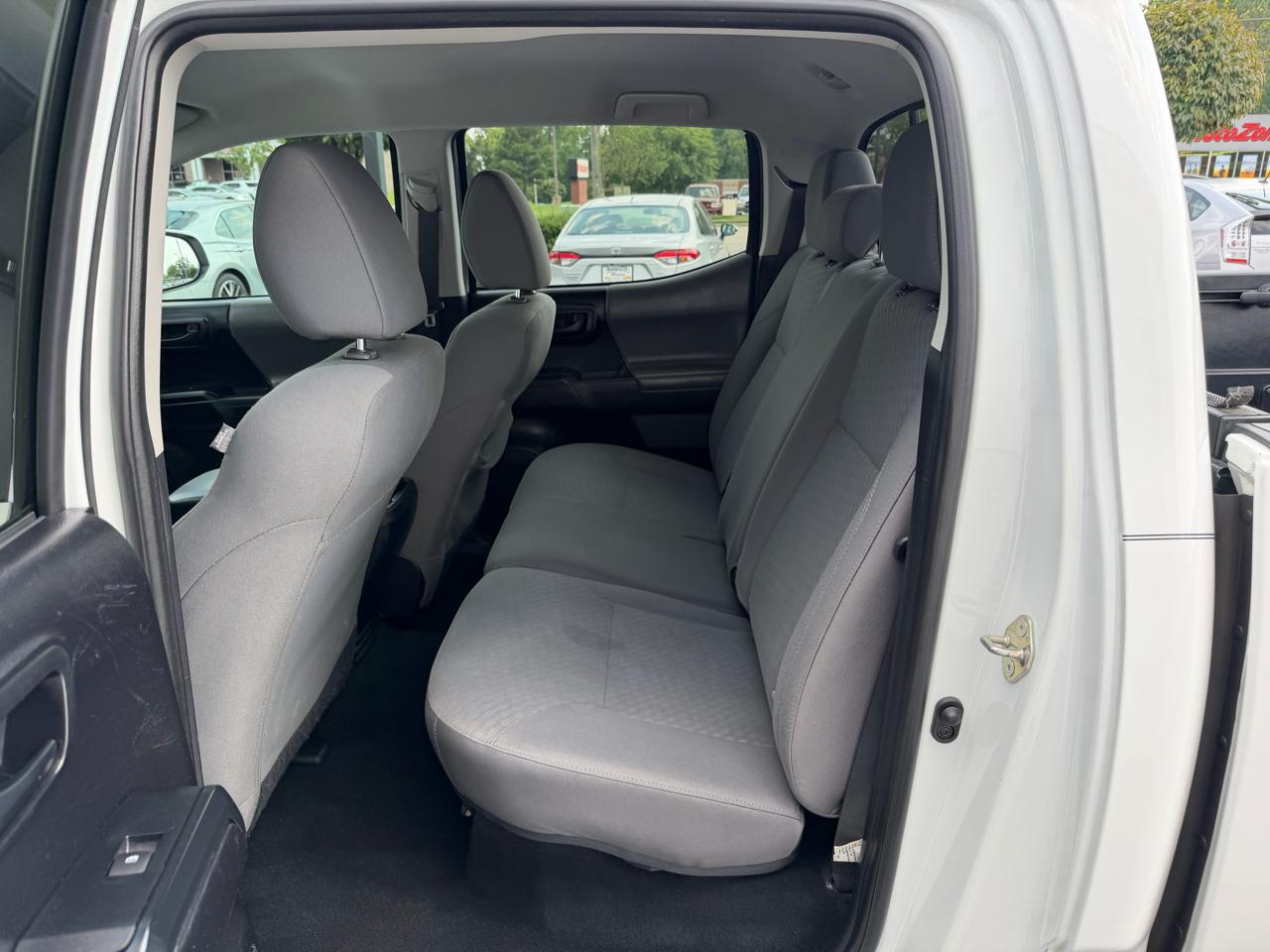 Toyota Tacoma 2WD  2020