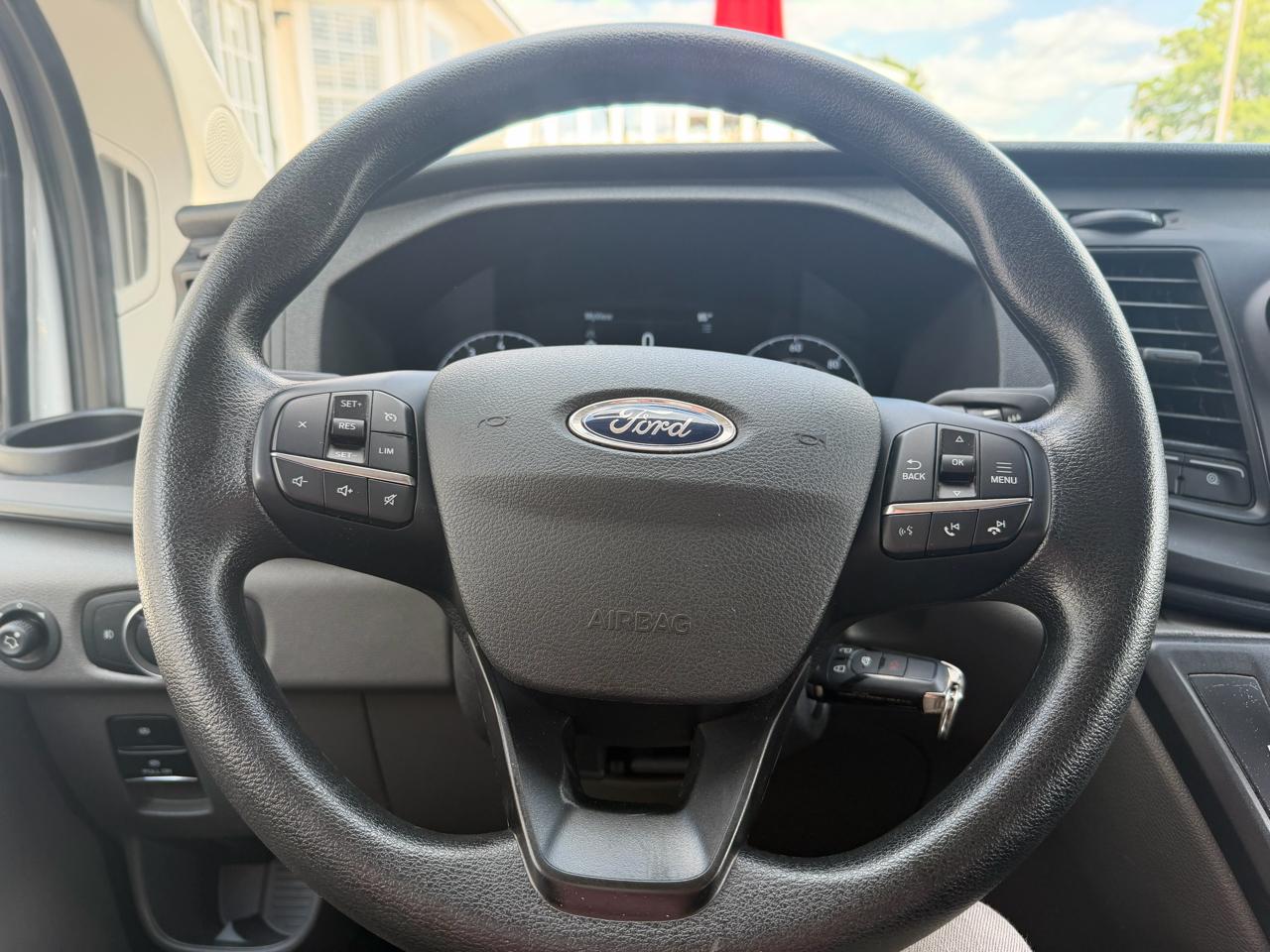 Ford Transit  2025