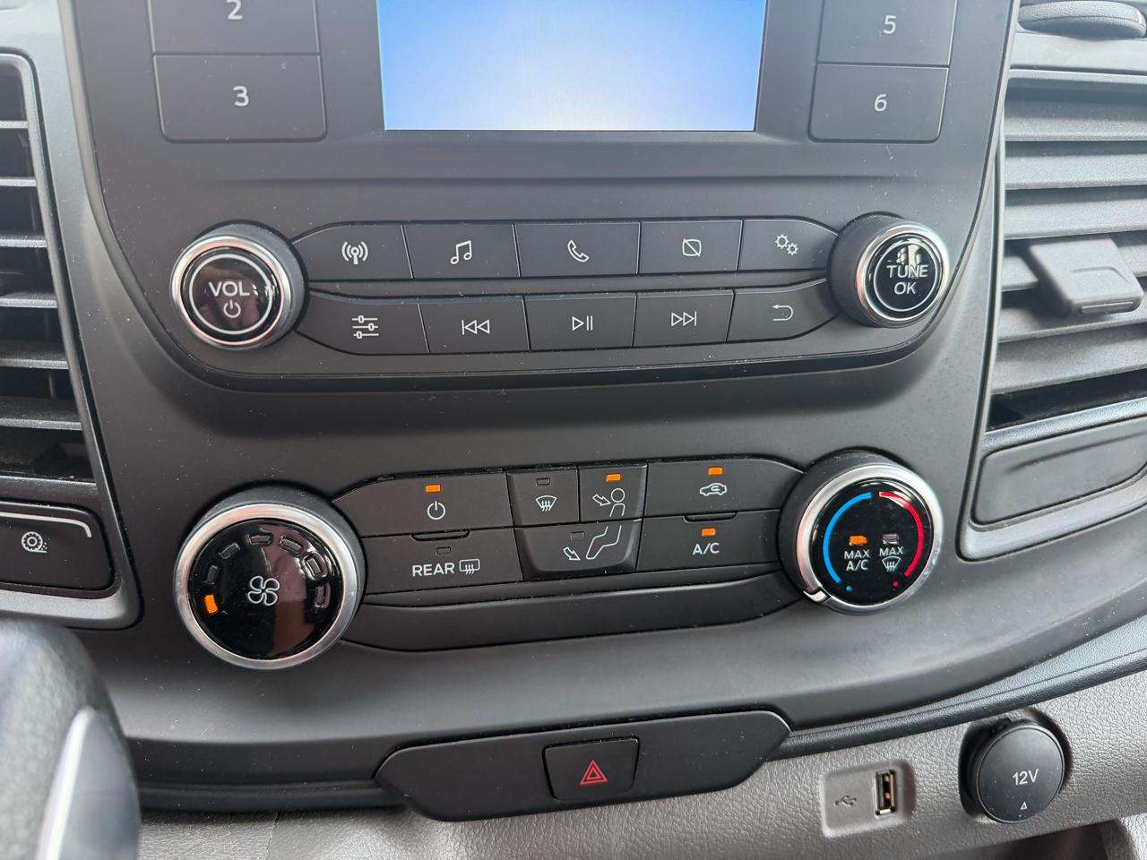 Ford Transit  2025