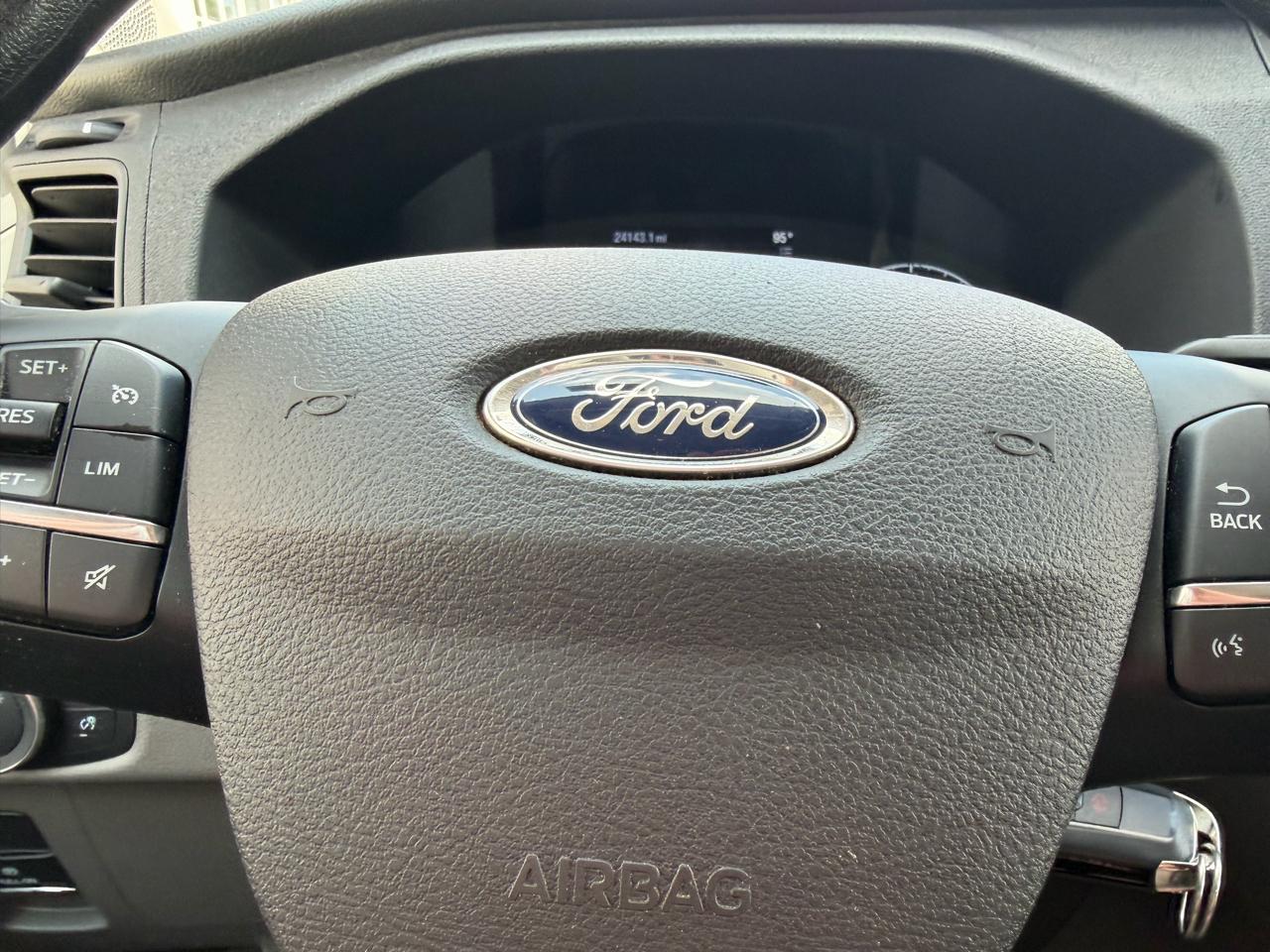 Ford Transit  2025