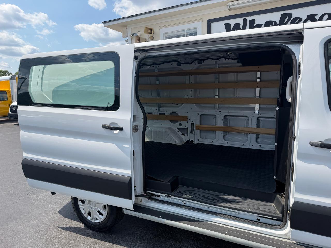 Ford Transit  2025