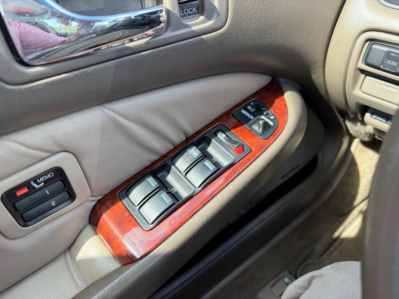 Acura RL 4dr Sdn 2002