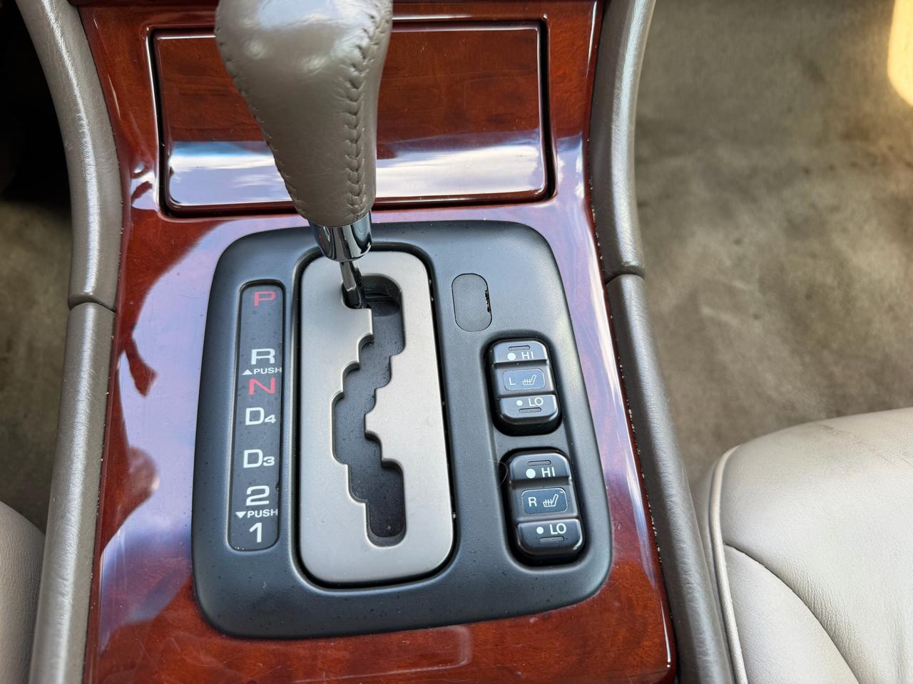 Acura RL 4dr Sdn 2002