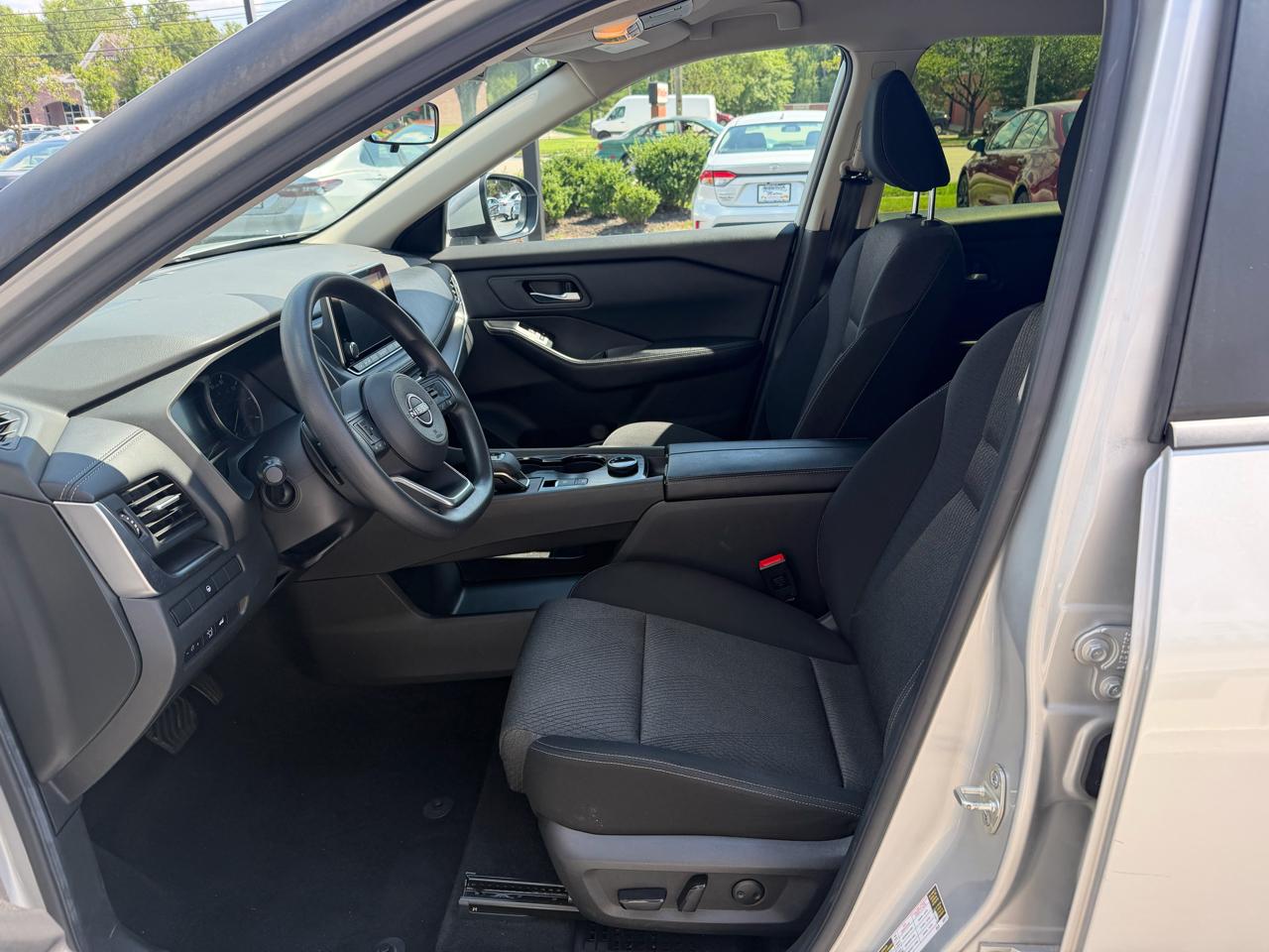 Nissan Rogue AWD SV 2024