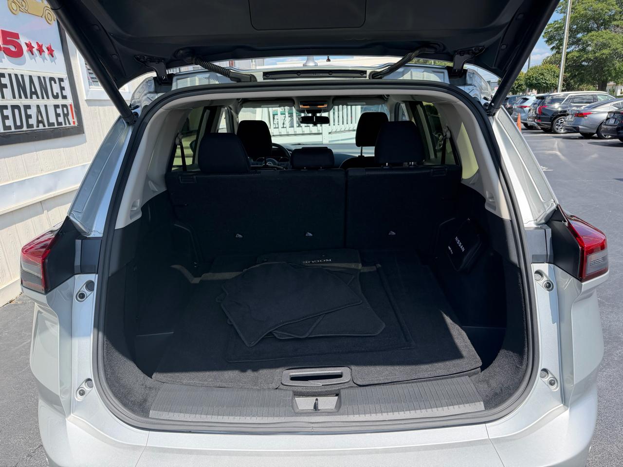 Nissan Rogue AWD SV 2024