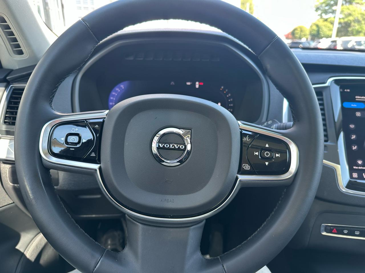 Volvo XC90 B5 AWD Core Bright Theme 7P 2024