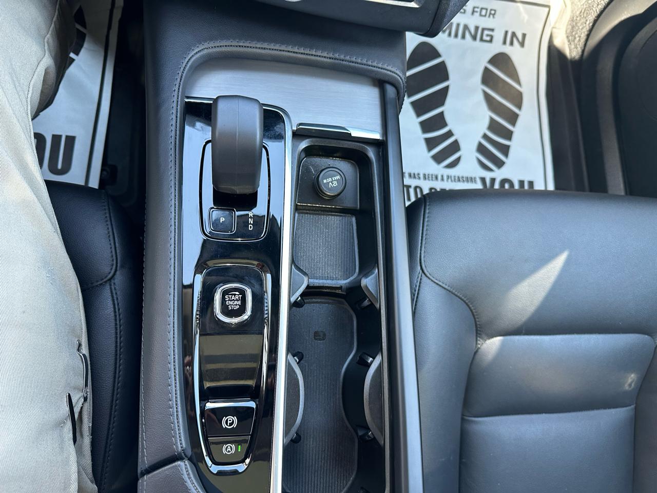 Volvo XC90 B5 AWD Core Bright Theme 7P 2024