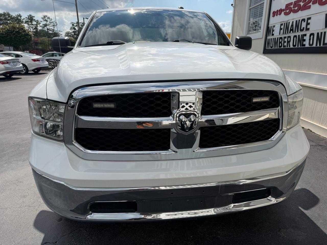 RAM 1500 Classic Tradesman 4x4 Crew Cab 5'7" Box 2023