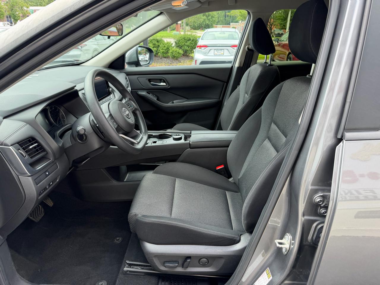 Nissan Rogue AWD SV 2024