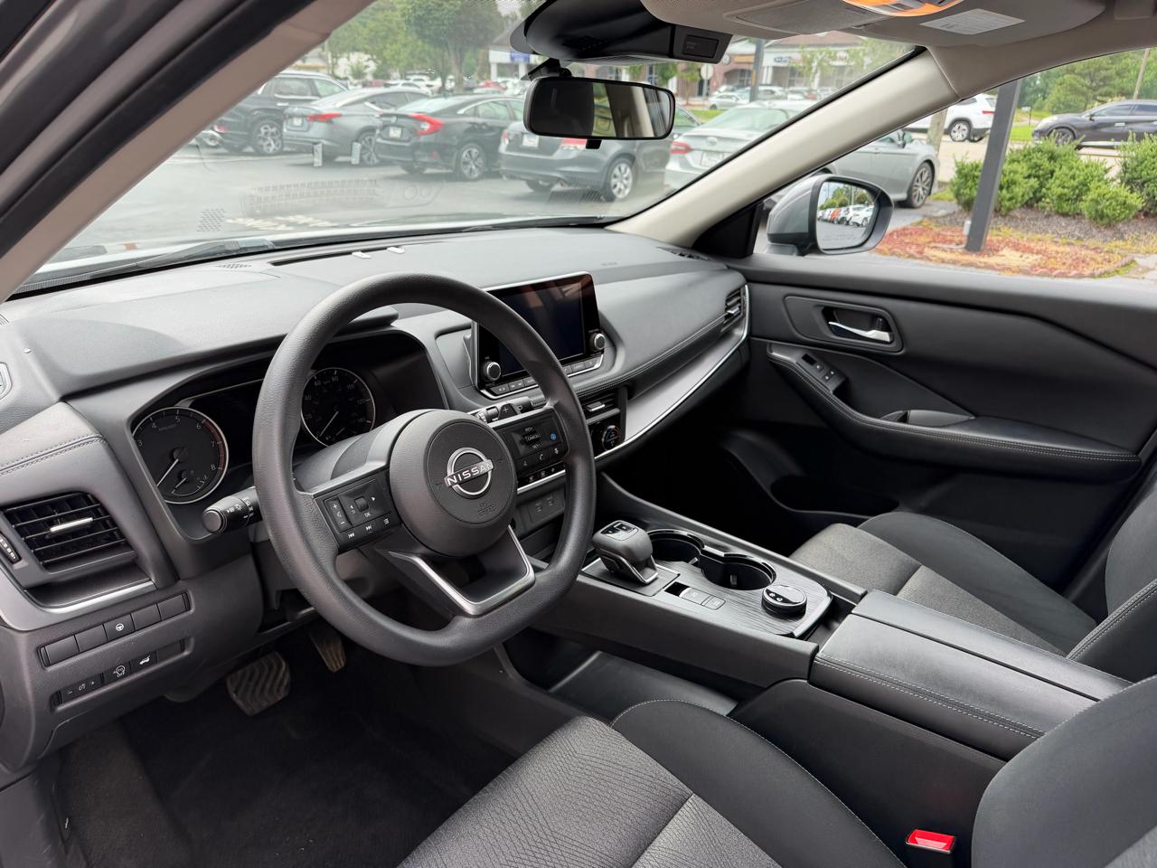 Nissan Rogue AWD SV 2024